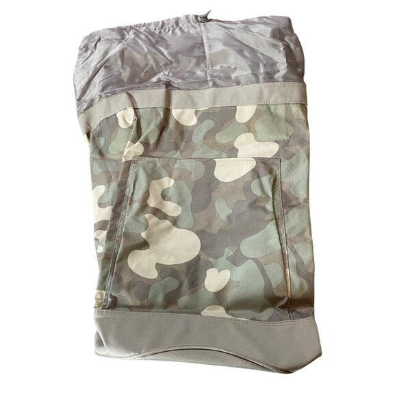 Thirty-one Camo Print Sports Bag Adjustable Straps Top Closure - Picture 5 of 11